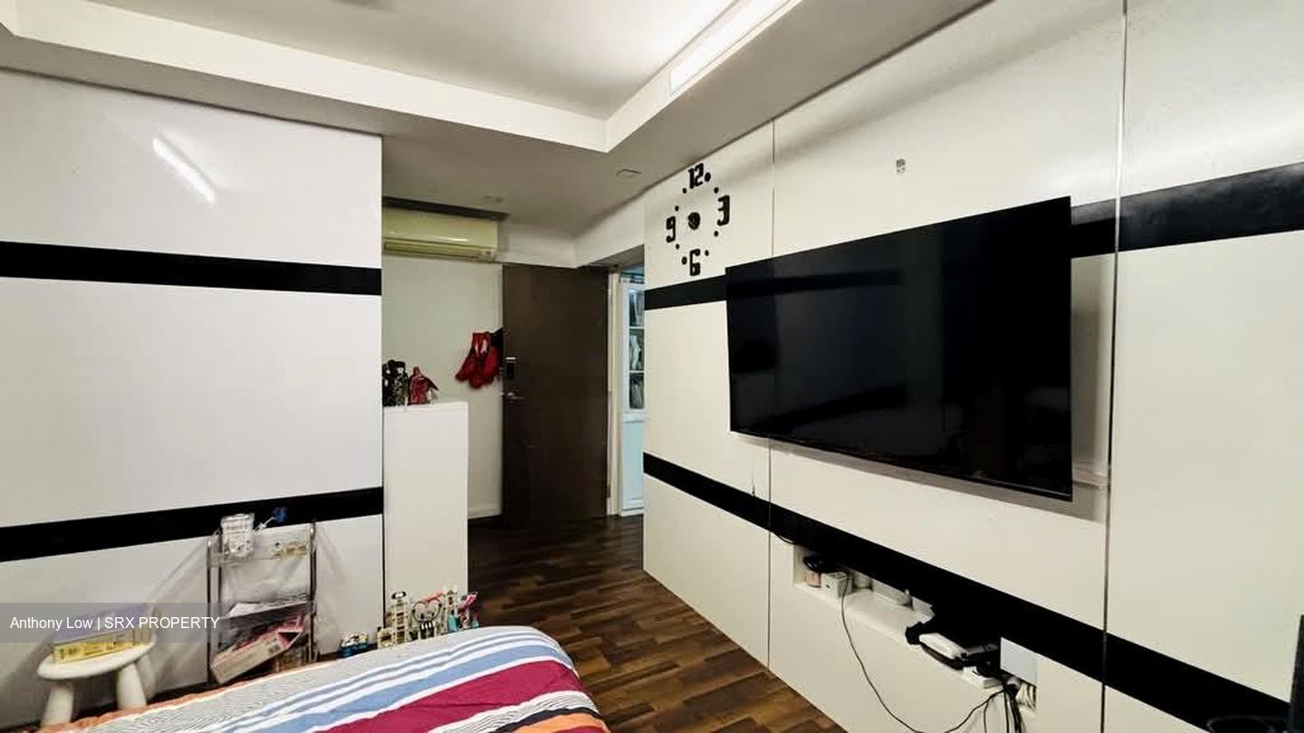 Blk 304 Fuchun Neighbourhood Centre (Woodlands), HDB Executive #529834561